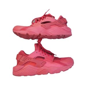All red Nike Huaraches Shoes
